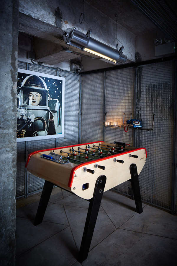 NEO’s-Mini-football-table-and-industrial-design-is-perfect-for-the-young-at-heart