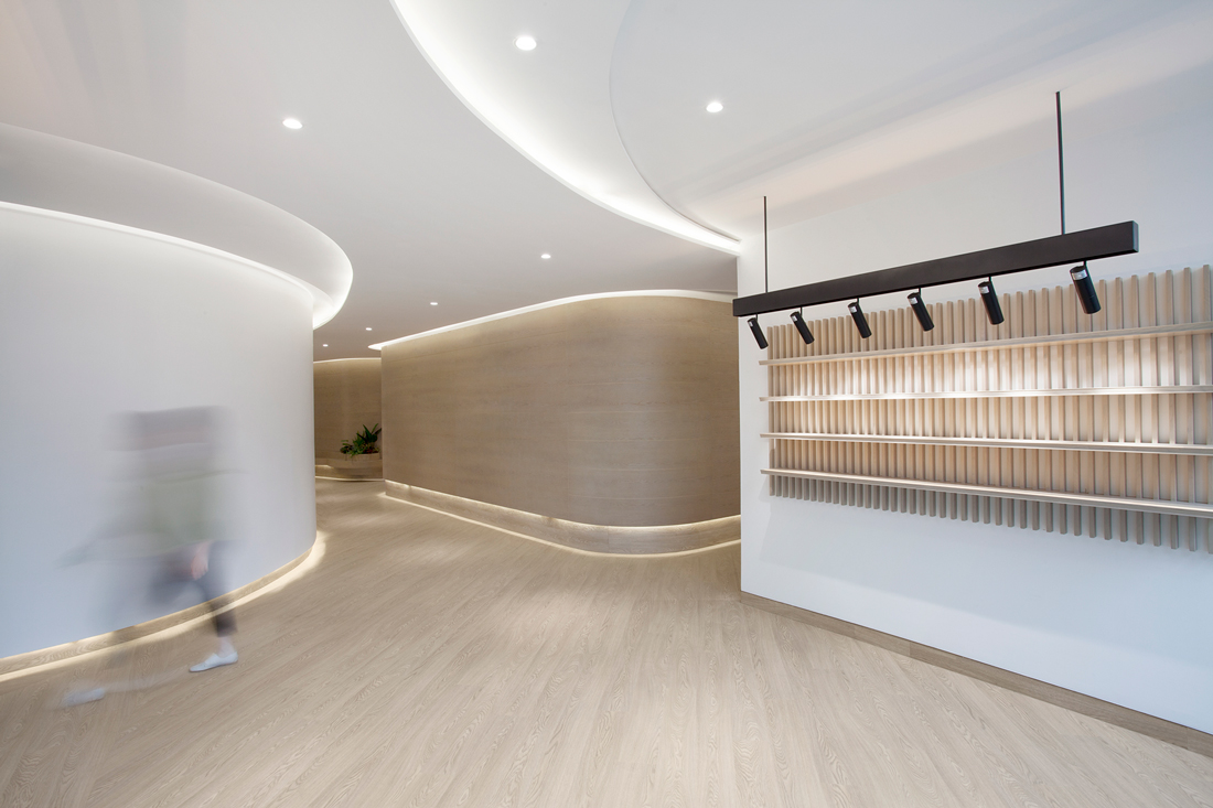 Studio Adjective Equips Tencent Doctorwork Clinics With Retail, Café and Coworking Facilities